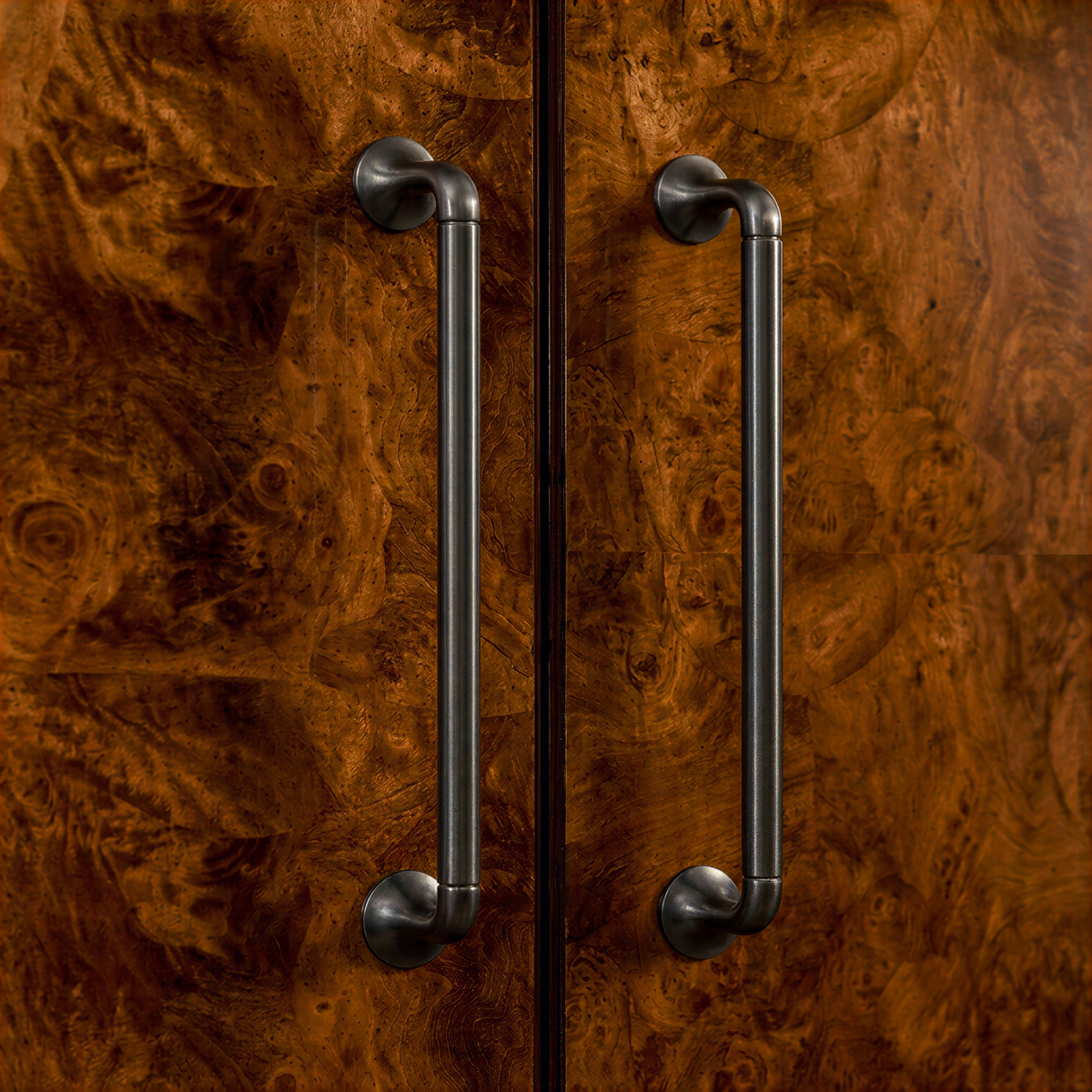 Cavel Knob & Pull Bar