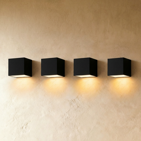 Evelyn Outdoor Wall Lamp