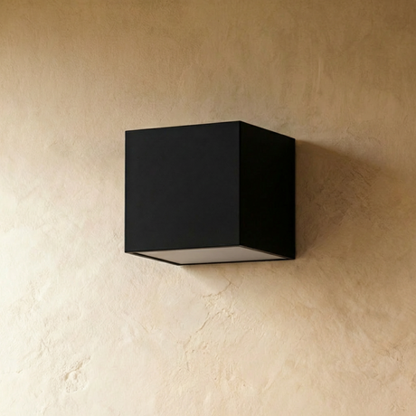 Evelyn Outdoor Wall Lamp