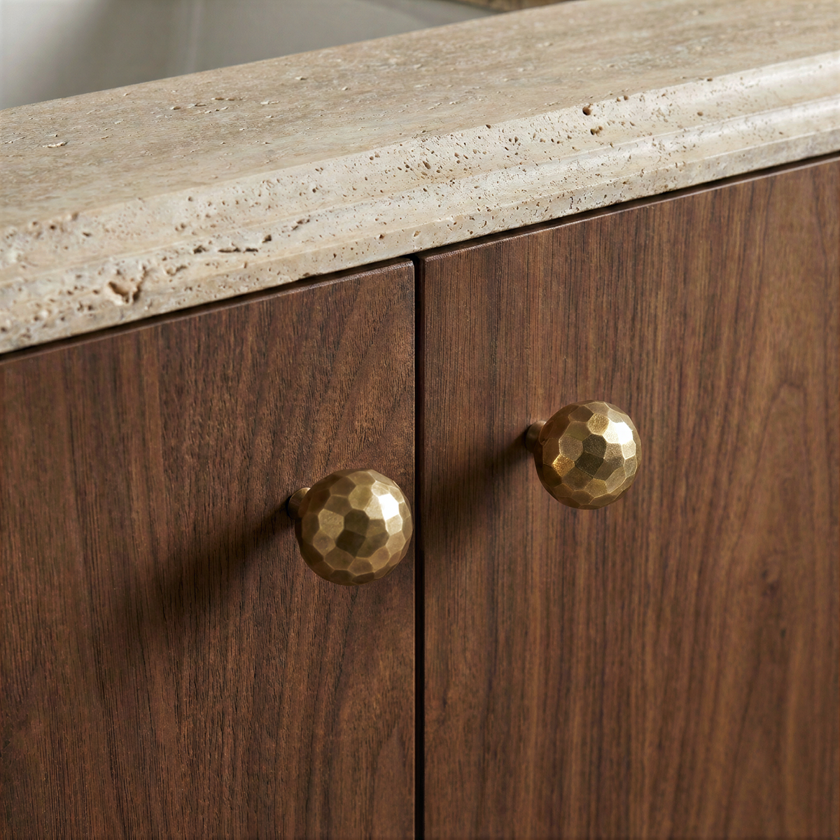 Facet Knob