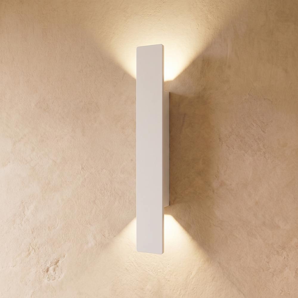 Indira Outdoor Wall Lamp
