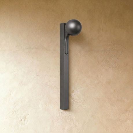 Lucero Pull Bar