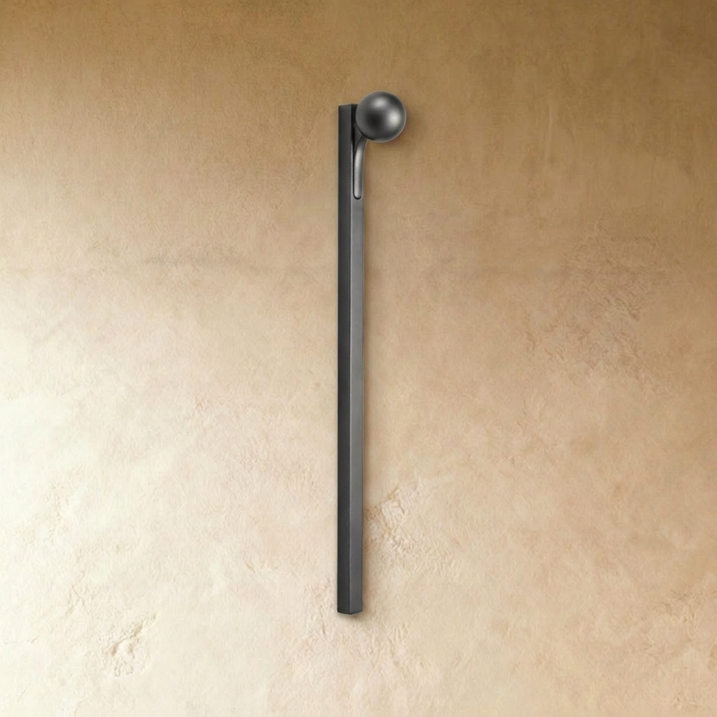 Lucero Pull Bar