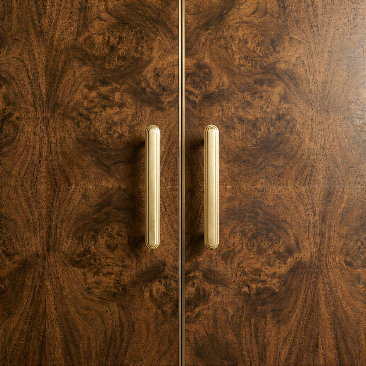 Osten Knob & Pull Bar