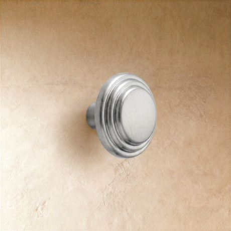 Osten Knob & Pull Bar