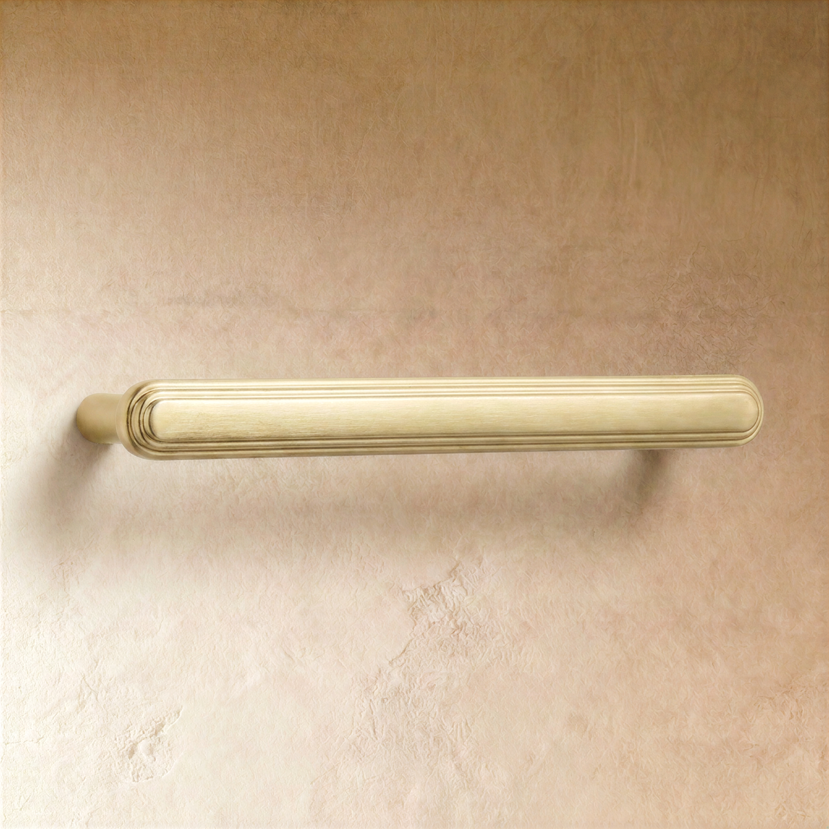 Osten Knob & Pull Bar