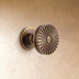 Knob: D1.2"(3.2cm) x H1.1"(2.9cm) / Bronze