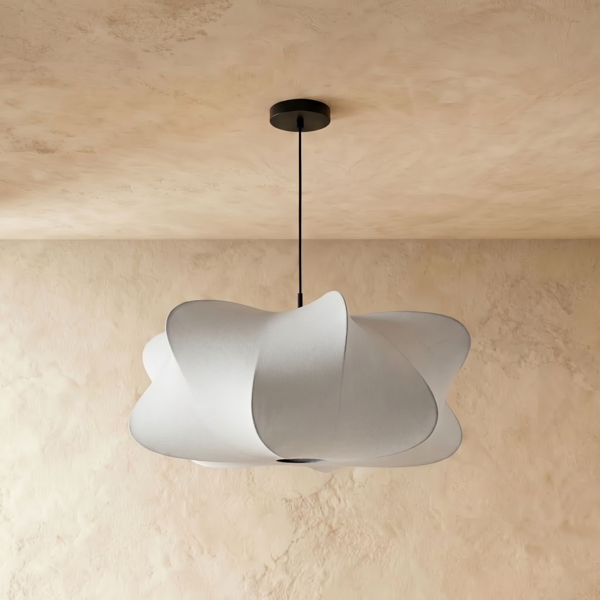 Serica Pendant Light