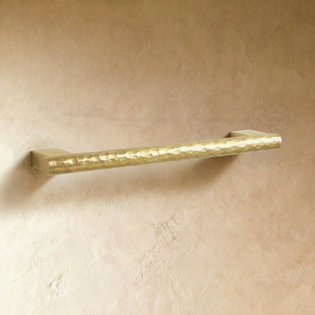 Stria Knob & Pull Bar