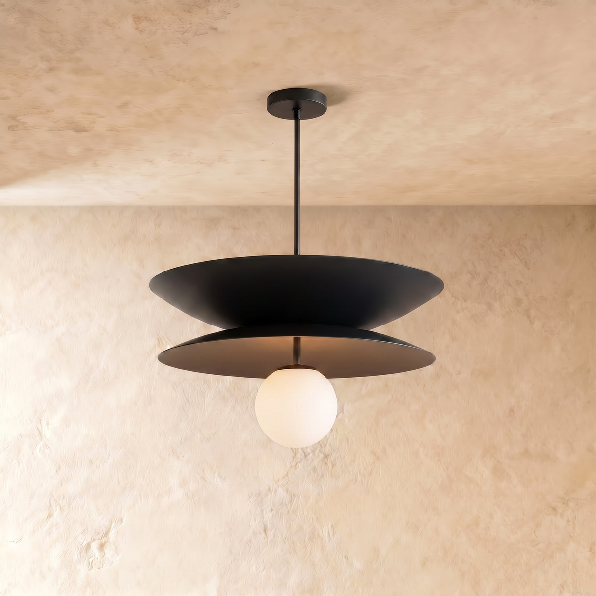 Valric Pendant Light