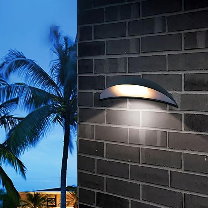 Rayvix Outdoor Wall Lamp