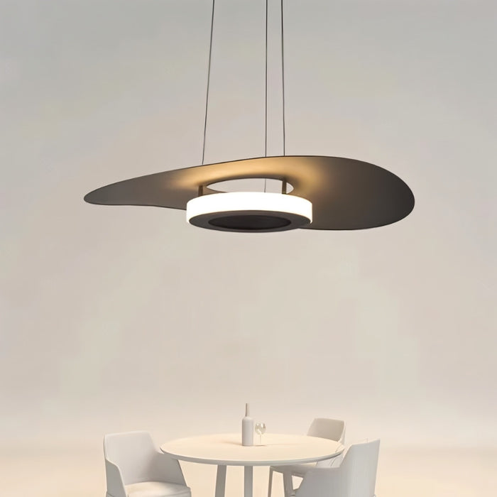 Stelra Pendant Light