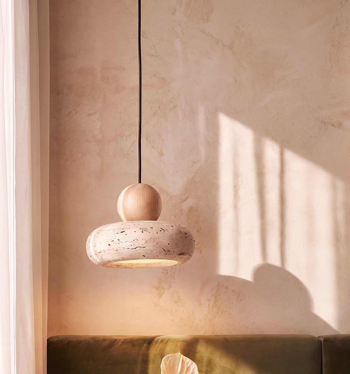 Aren Pendant Light