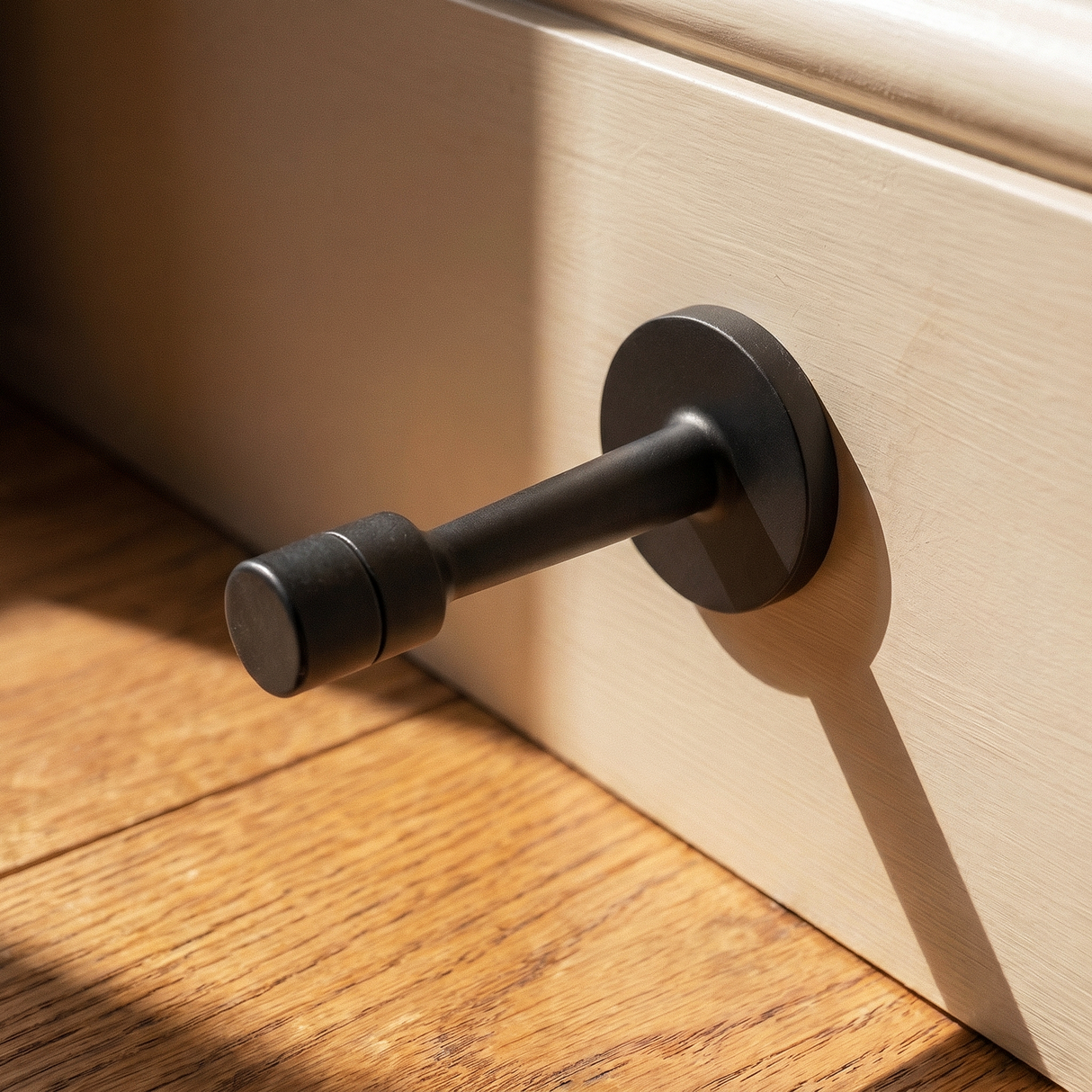 Milt Door Stop