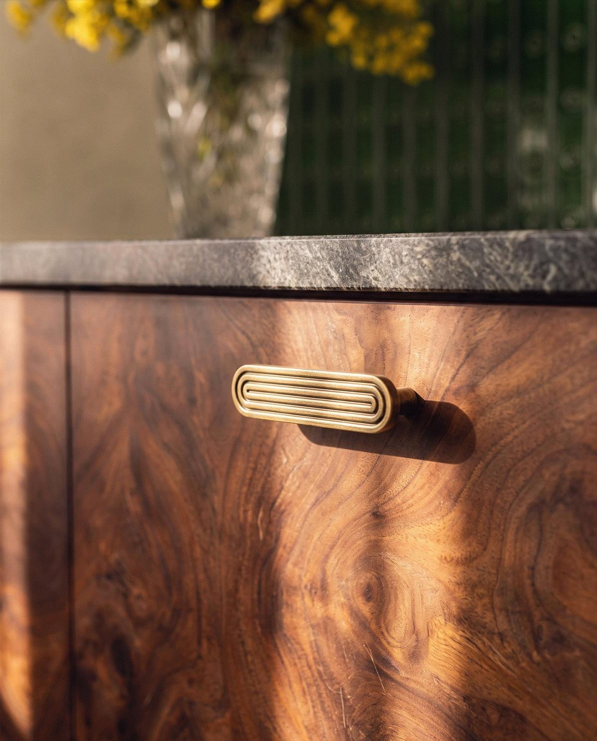 Varon Knob & Pull Bar