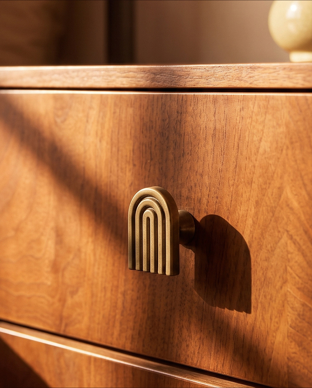 Varon Knob & Pull Bar