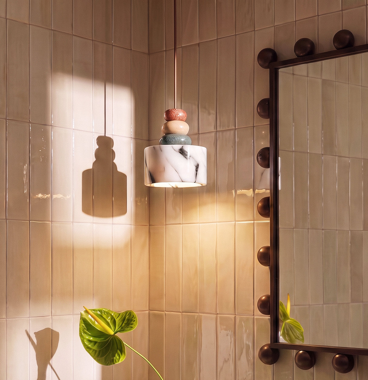 Veska Pendant Light