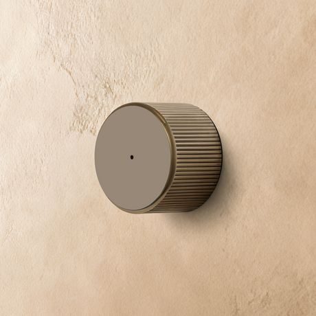 Vorn Handle and Lock