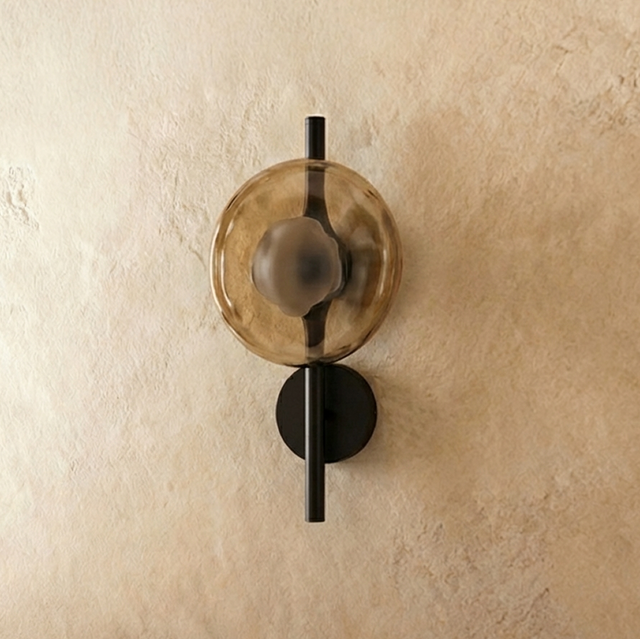 Vynestris Wall Lamp