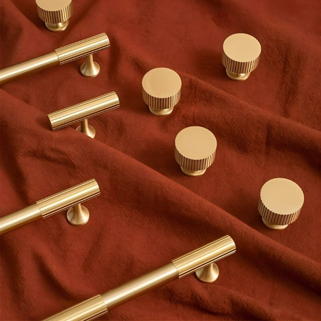 Aniq Brass Knob & Pull Bar