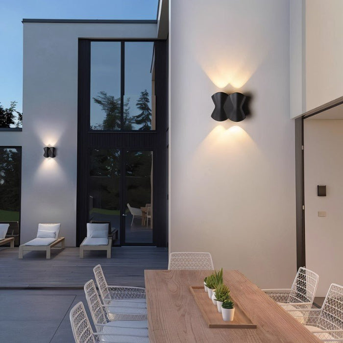 Asteri Outdoor Wall Lamp - Outdoor Lighting for Dining Table