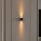 Avivah Wall Lamp