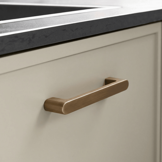 Bron Pull Bar - Residence Supply