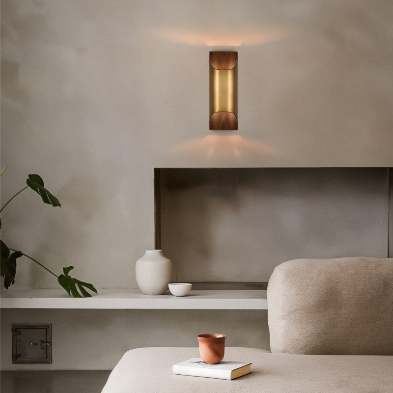 Ceres Wall Lamp