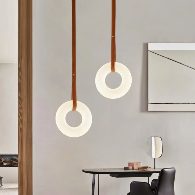 Cingeto Alabaster Pendant Light