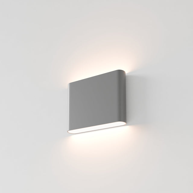 Femi Wall Lamp
