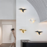 Finch Wall Lamp