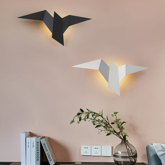 Finch Wall Lamp