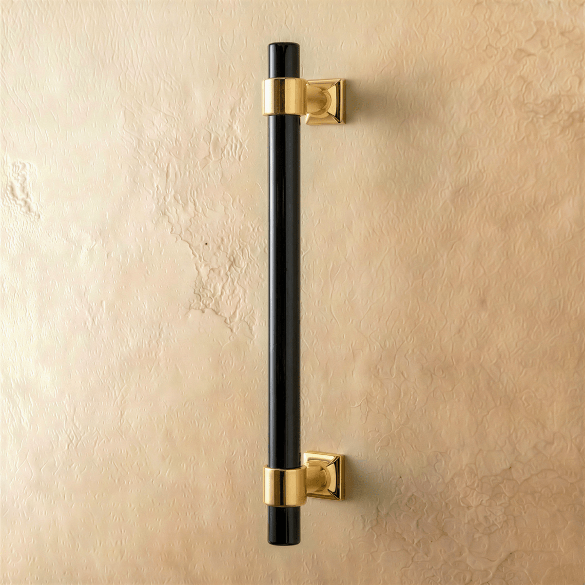 Frada Acrylic Knob & Pull Bar - Residence Supply