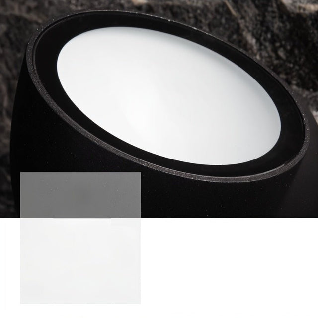 Hortus Outdoor Wall Lamp