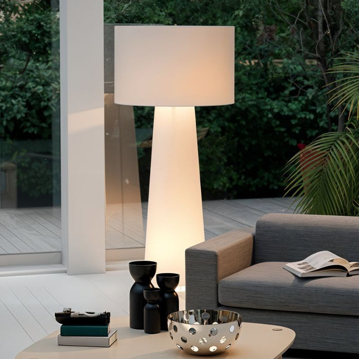 Minimalist Inara Floor Lamp