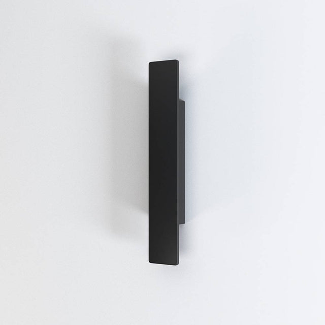 Indira Outdoor Wall Lamp