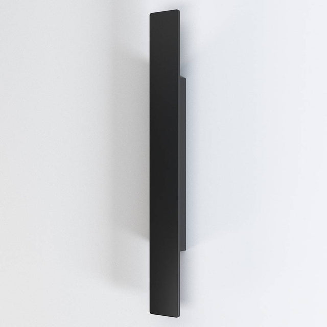 Indira Outdoor Wall Lamp