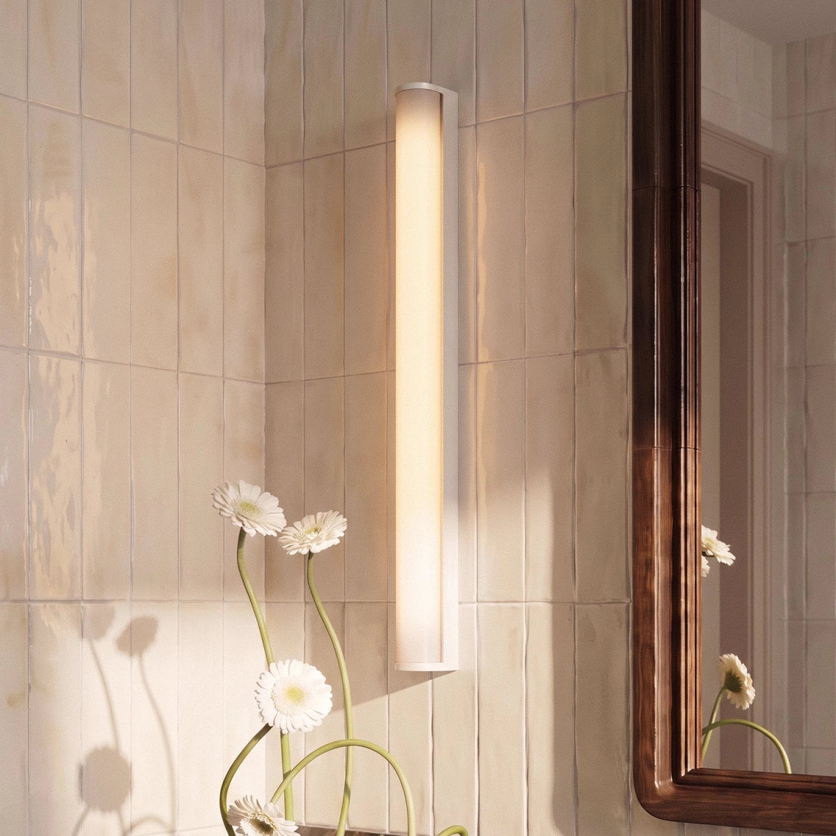 Knoris Wall Lamp - Residence Supply