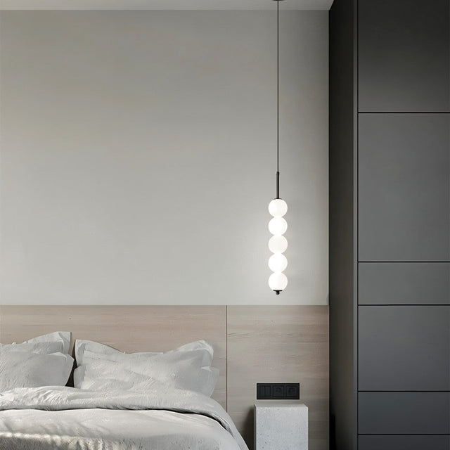 Lavan Pendant Light