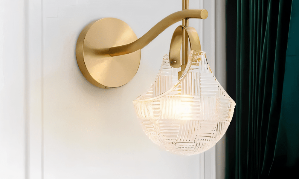 Glows With Vintage-Inspired Sophistication