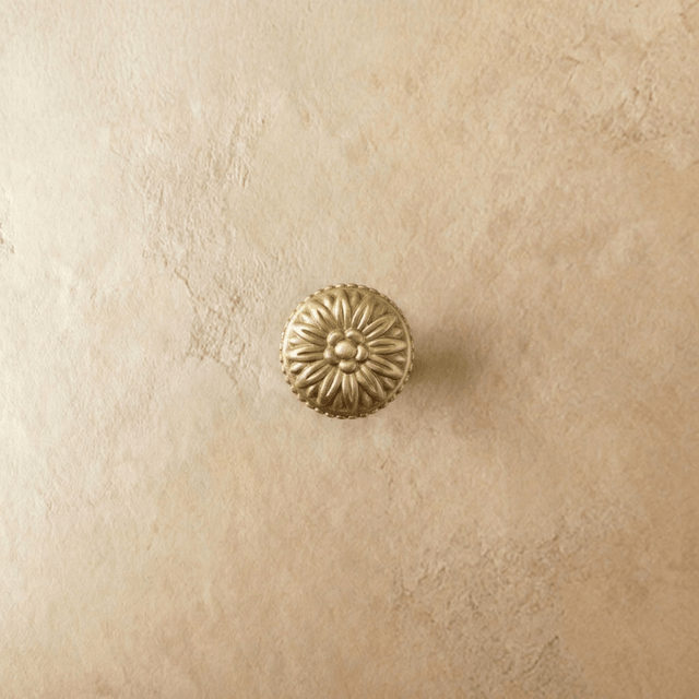 Nago Knob - Residence Supply