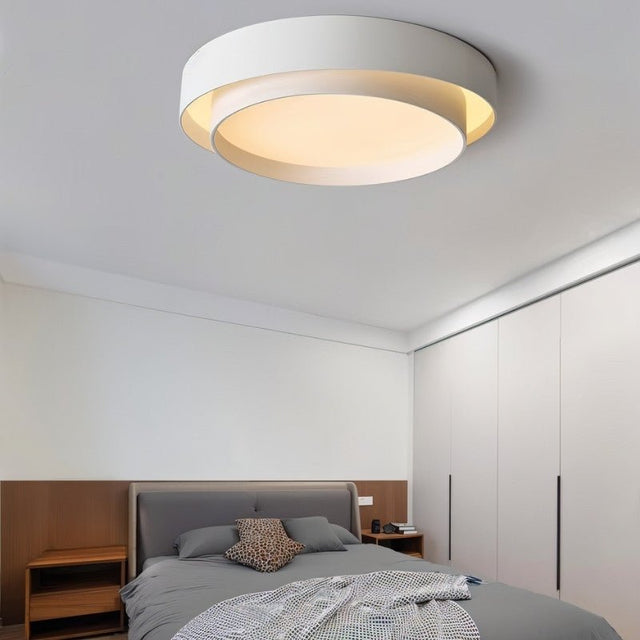 Novis Ceiling Light
