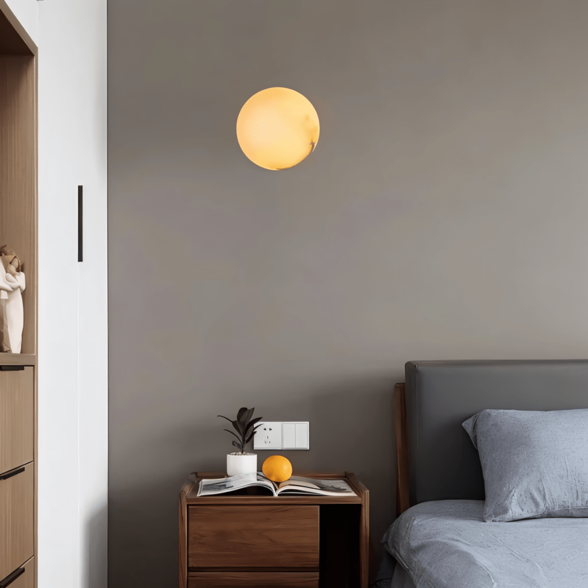 Onyxa Alabaster Wall Lamp - Residence Supply