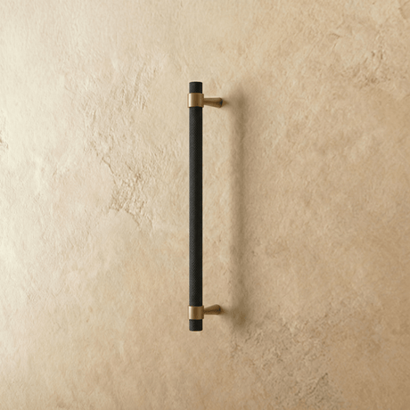 Qaris Pull Bar - Residence Supply