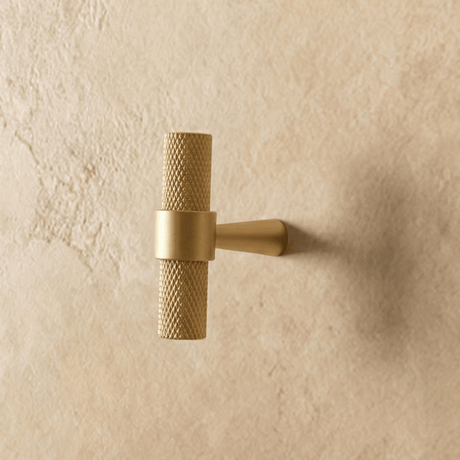 Qaris Pull Bar - Residence Supply