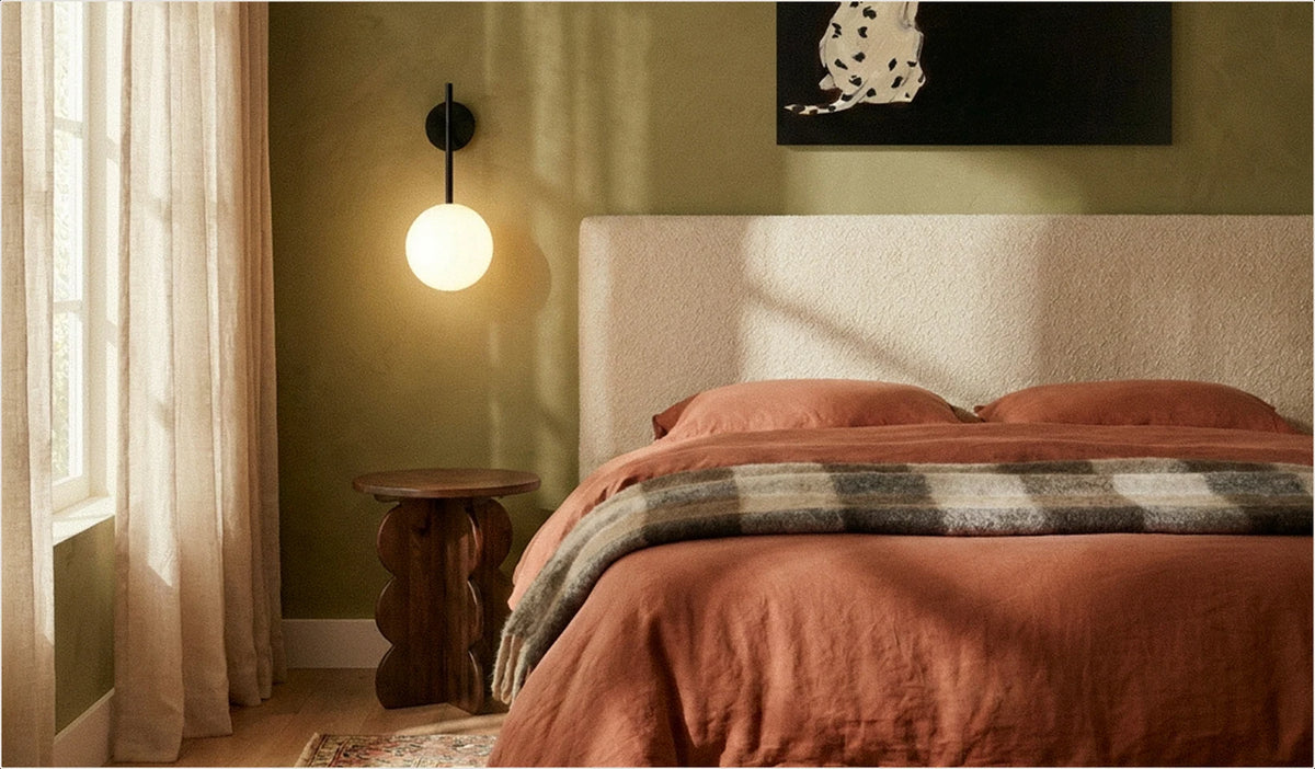 Replaceable Bulb Lighting Fixtures