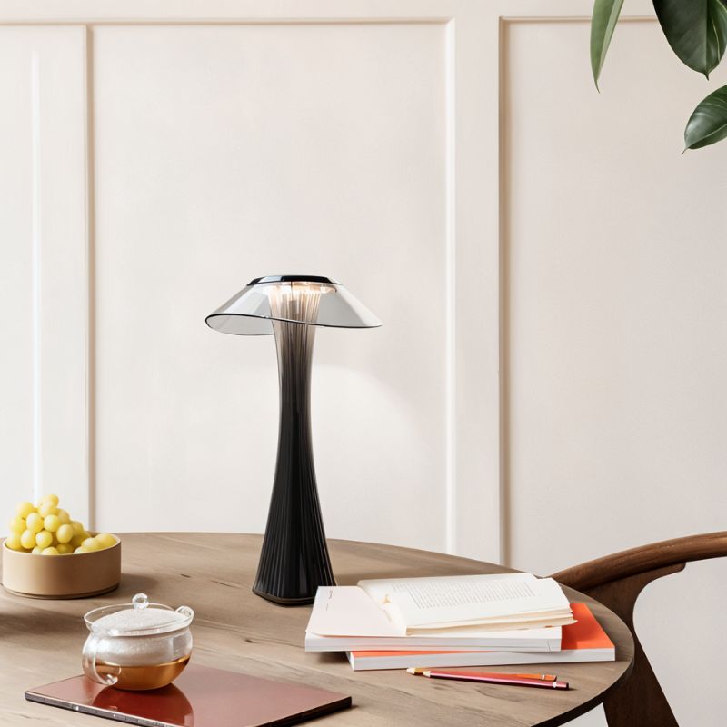 Lámpara de mesa ondulada