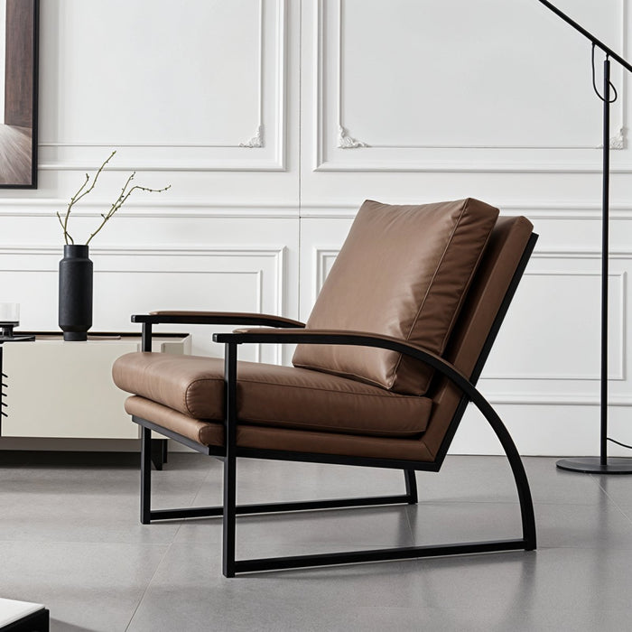 Seduta Mid-Century Modern Velvet Accent Chair: Inspired by mid-century design, this accent chair showcases tapered legs and luxurious velvet upholstery, creating a retro-inspired statement piece for modern homes.