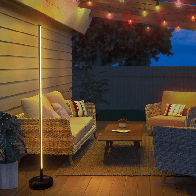Solix Outdoor Floor Lamp - Residence Supply