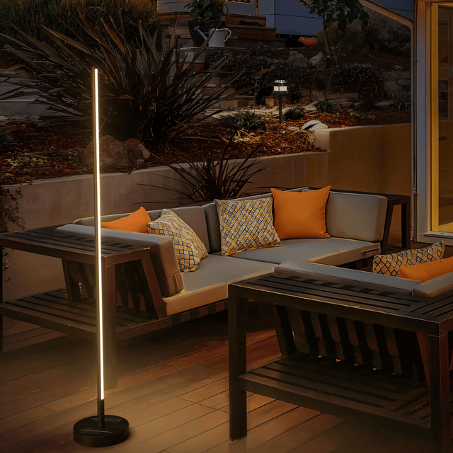 Solix Outdoor Floor Lamp - Residence Supply